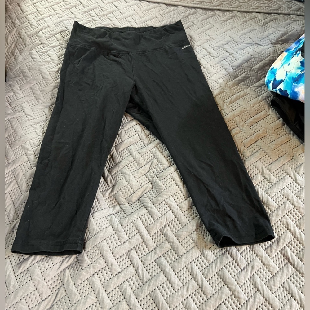 Women Leggings (short) - Picture 3 of 5